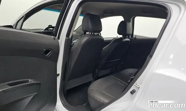 Chevrolet Spark 2014 1.0 автомат (гидро), миниатюра 11