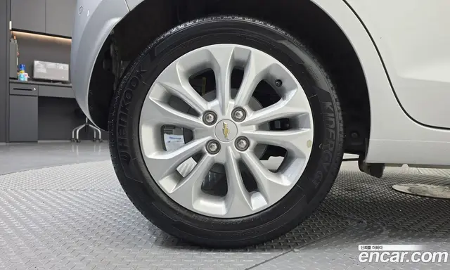 Chevrolet Spark 2021 1.0 автомат (гидро), миниатюра 5