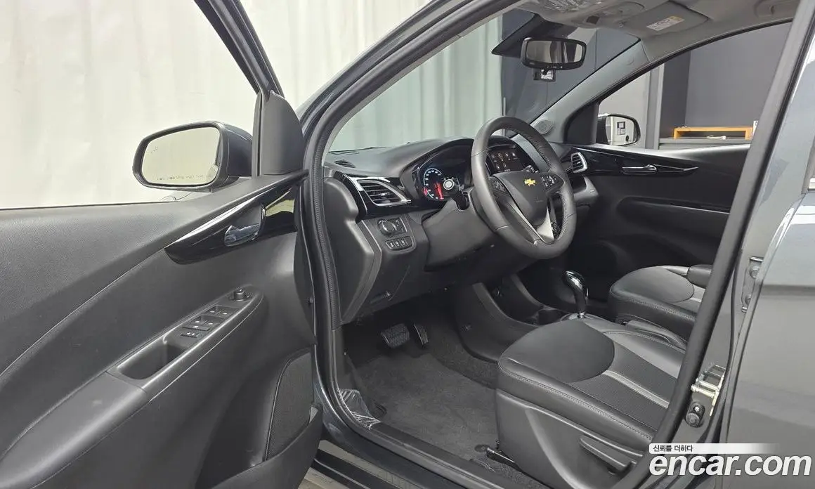 Chevrolet Spark 2022 1.0 автомат (гидро), фото 13