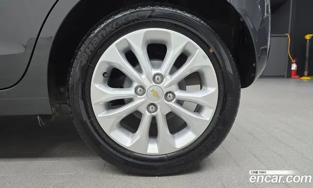 Chevrolet Spark 2022 1.0 автомат (гидро), миниатюра 7