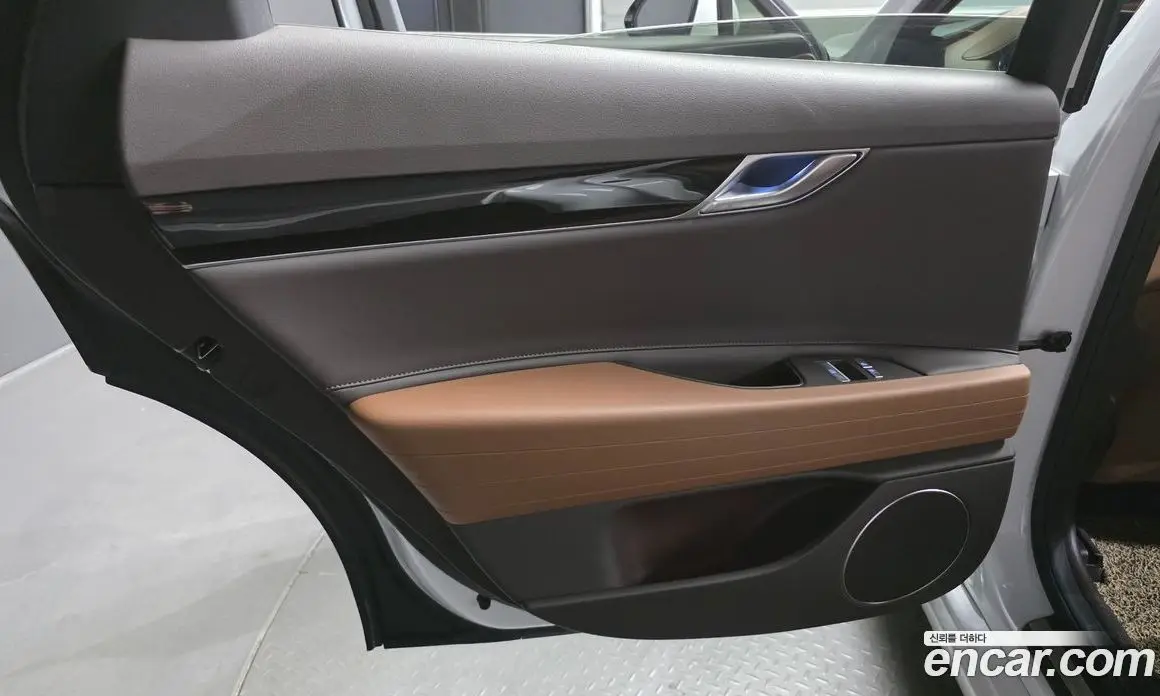Genesis G80 2023 2.5 автомат (гидро), фото 15