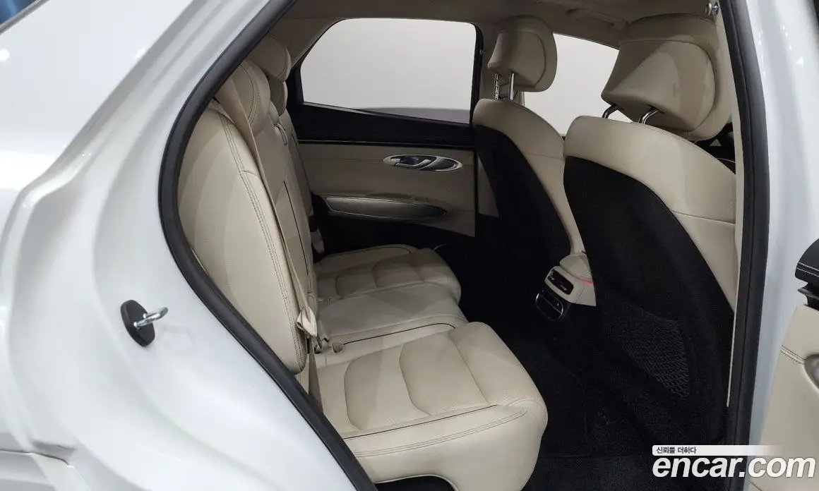 Genesis GV70 2021 2.5 автомат (гидро), фото 18