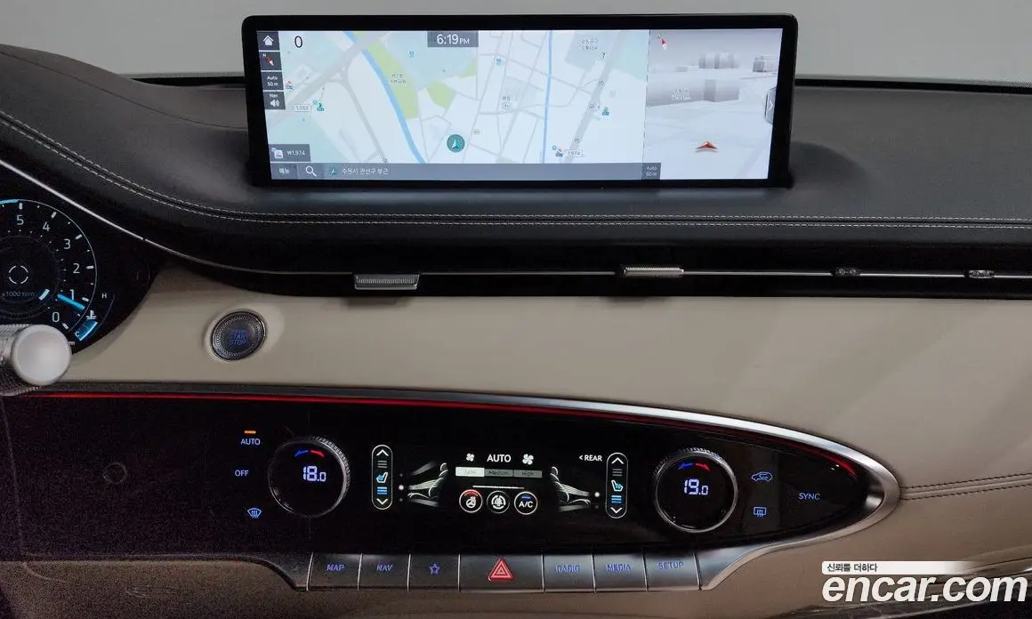 Genesis GV70 2021 2.5 автомат (гидро), фото 19