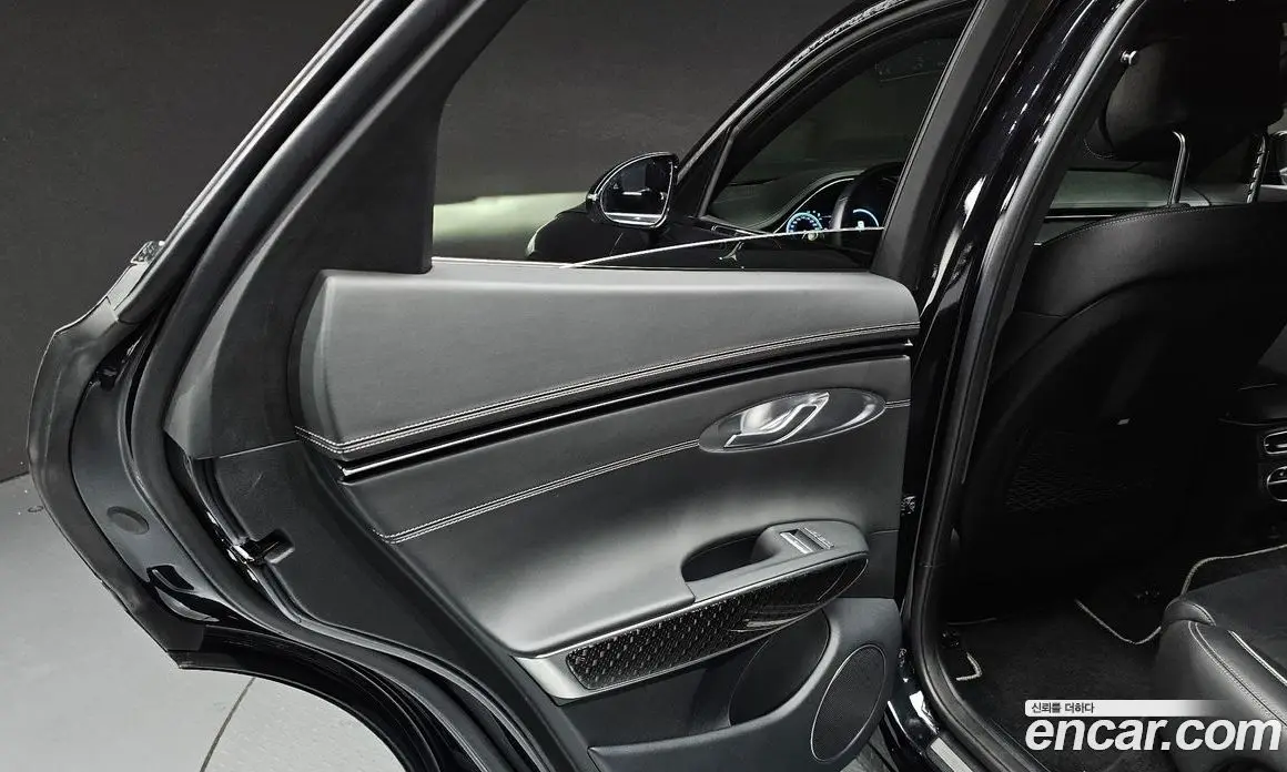 Genesis GV70 2021 2.5 автомат (гидро), фото 14