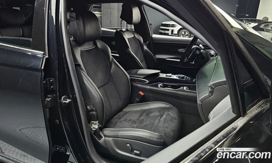 Genesis GV70 2021 2.5 автомат (гидро), фото 15
