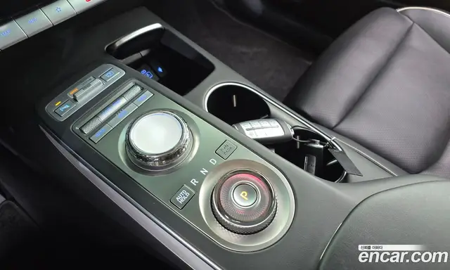 Genesis GV70 2022 0.1 автомат (гидро), миниатюра 12
