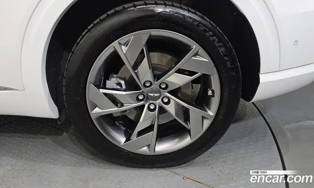 Genesis GV70 2022 0.1 автомат (гидро), миниатюра 7
