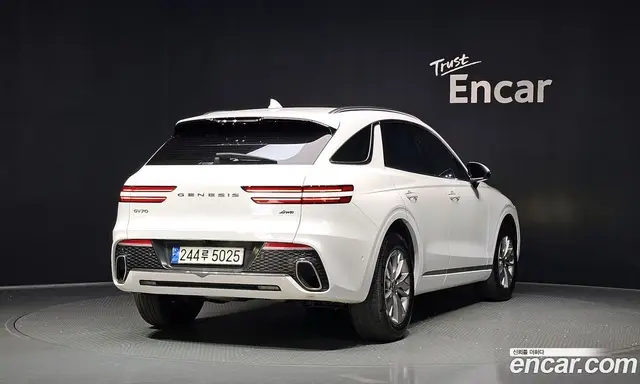 Genesis GV70 2022 2.5 автомат (гидро), миниатюра 2
