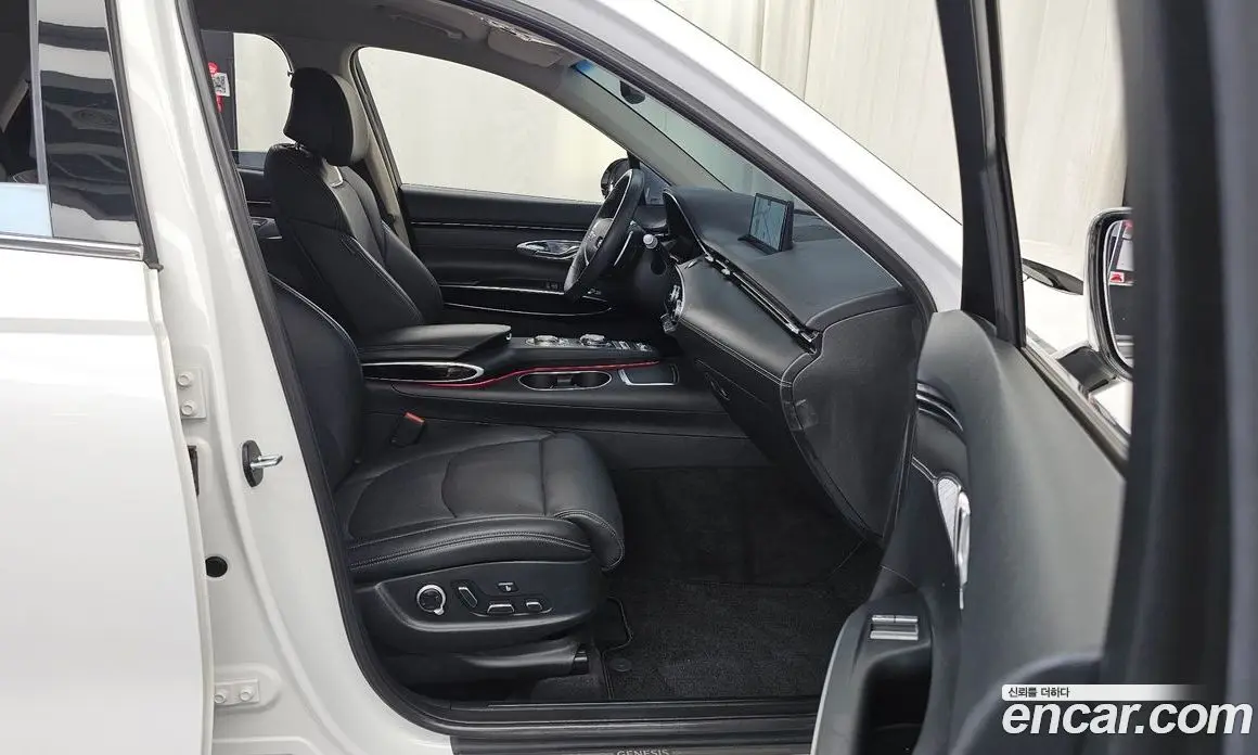 Genesis GV70 2022 2.5 автомат (гидро), фото 17