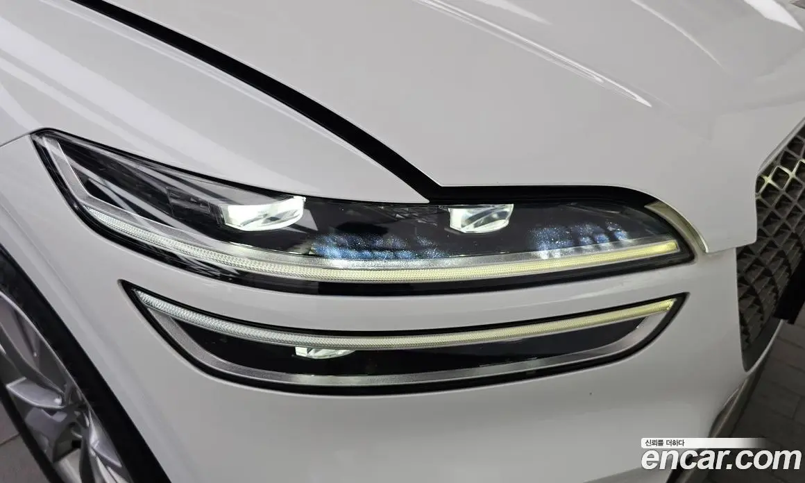 Genesis GV70 2022 2.5 автомат (гидро), фото 8