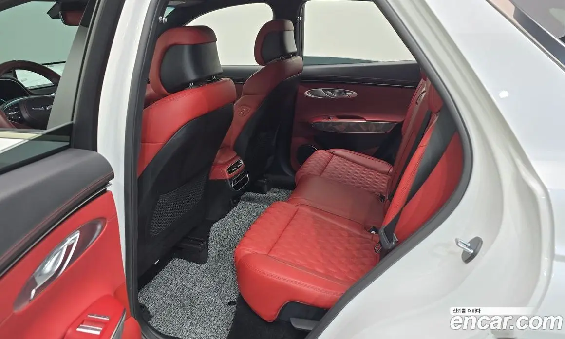 Genesis GV70 2023 2.5 автомат (гидро), фото 26