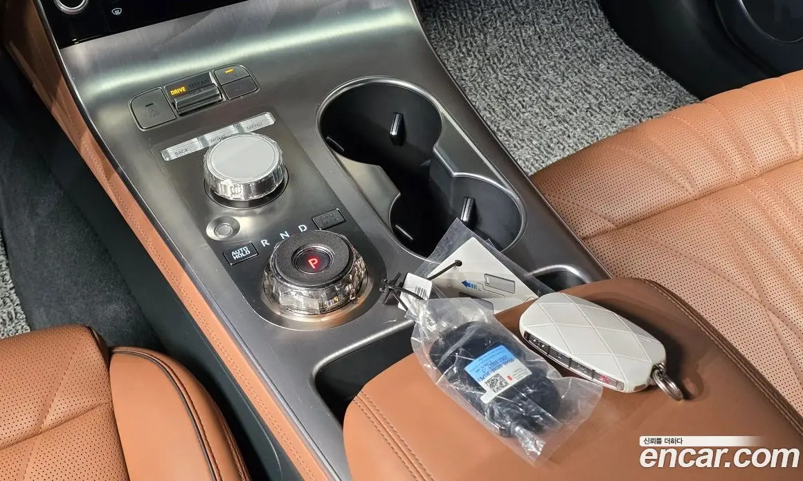 Genesis GV70 2025 2.5 автомат (гидро), фото 12