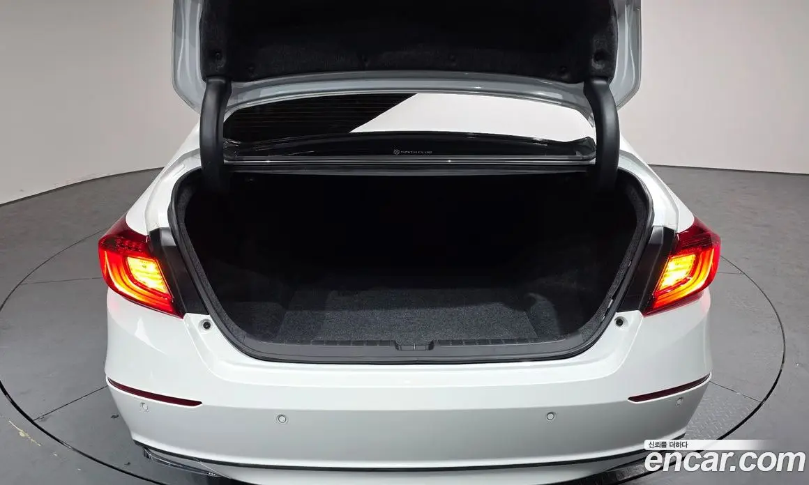 Honda Accord 2022 2.0 автомат (гидро), фото 25