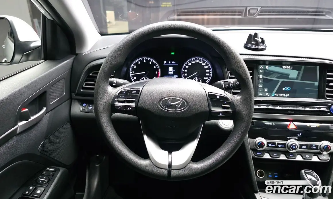 Hyundai Avante 2019 1.6 автомат (гидро), фото 19