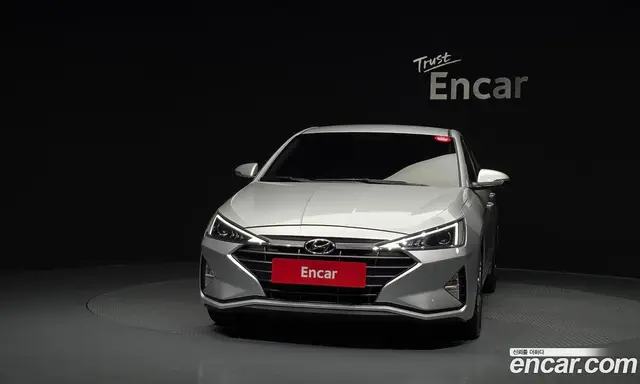 Hyundai Avante 2019 1.6 автомат (гидро), миниатюра 3
