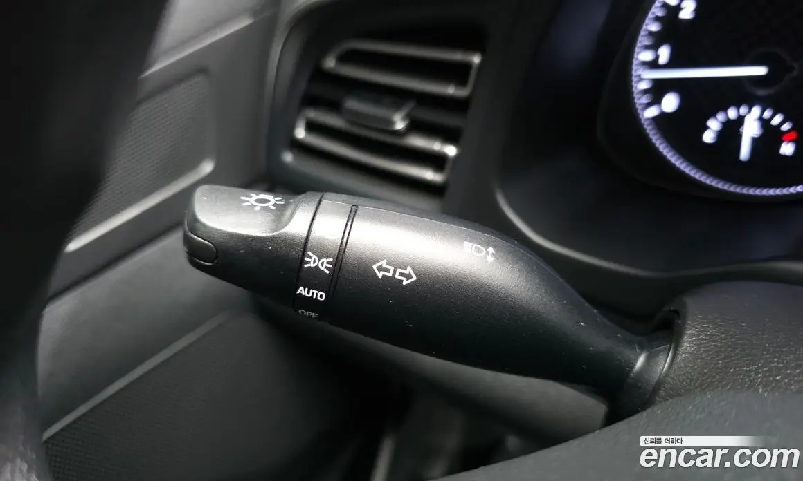 Hyundai Avante 2019 1.6 автомат (гидро), фото 27