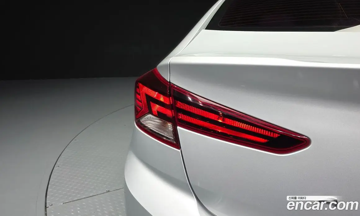 Hyundai Avante 2019 1.6 автомат (гидро), фото 9