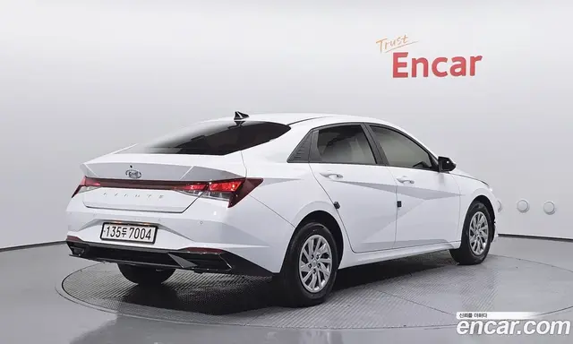 Hyundai Avante 2021 1.6 автомат (гидро), миниатюра 2