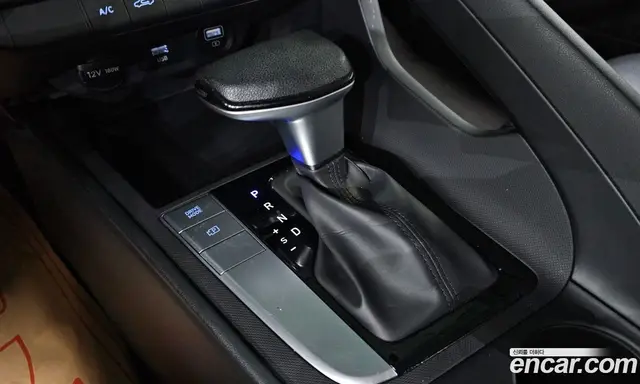 Hyundai Avante 2021 1.6 автомат (гидро), миниатюра 9