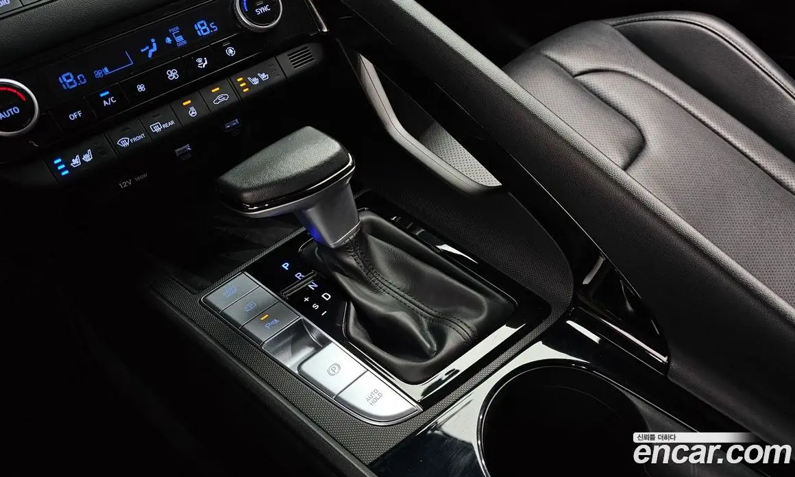 Hyundai Avante 2022 1.6 автомат (гидро), фото 12