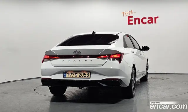 Hyundai Avante 2022 1.6 автомат (гидро), миниатюра 4