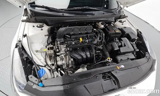 Hyundai Avante 2022 1.6 автомат (гидро), миниатюра 6