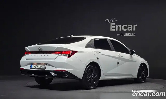 Hyundai Avante 2023 1.6 автомат (гидро), миниатюра 2