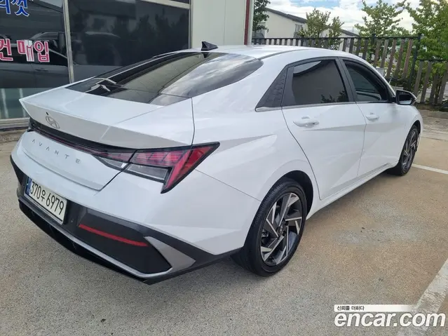 Hyundai Avante 2024 1.6 автомат (гидро), миниатюра 2