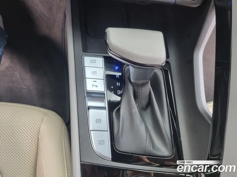 Hyundai Avante 2024 1.6 автомат (гидро), фото 10