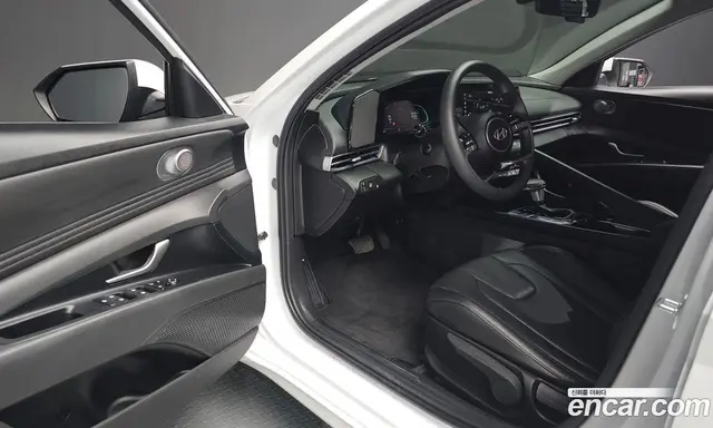 Hyundai Avante 2025 1.6 автомат (гидро), миниатюра 11