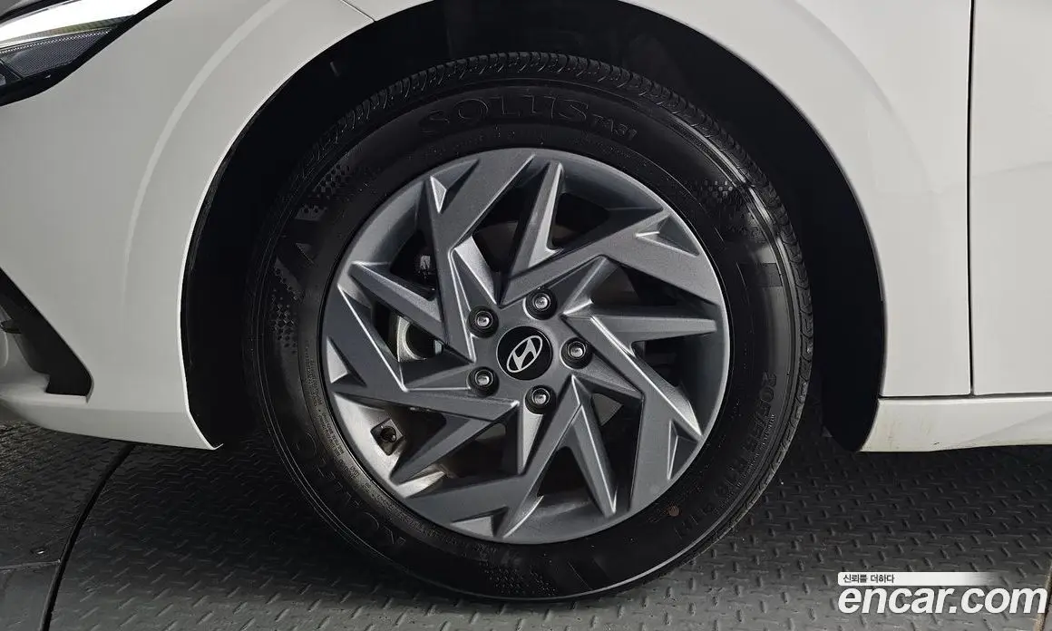 Hyundai Avante 2025 1.6 автомат (гидро), фото 5