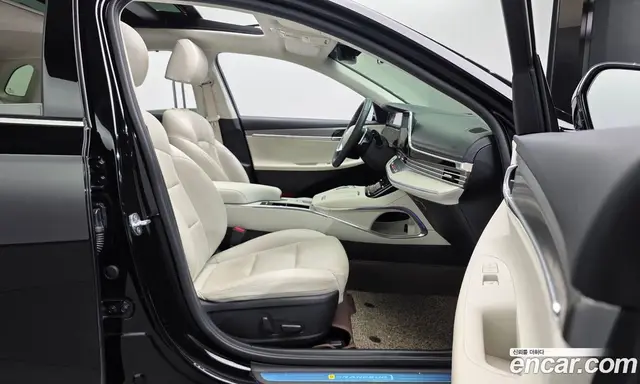 Hyundai Grandeur 2022 2.5 автомат (гидро), миниатюра 12