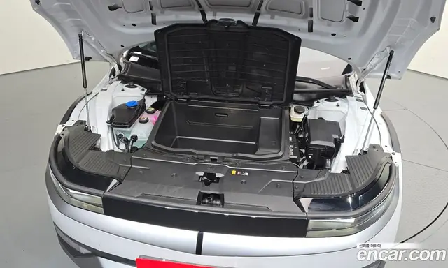 Hyundai Ioniq 5 2024 автомат (гидро), миниатюра 6