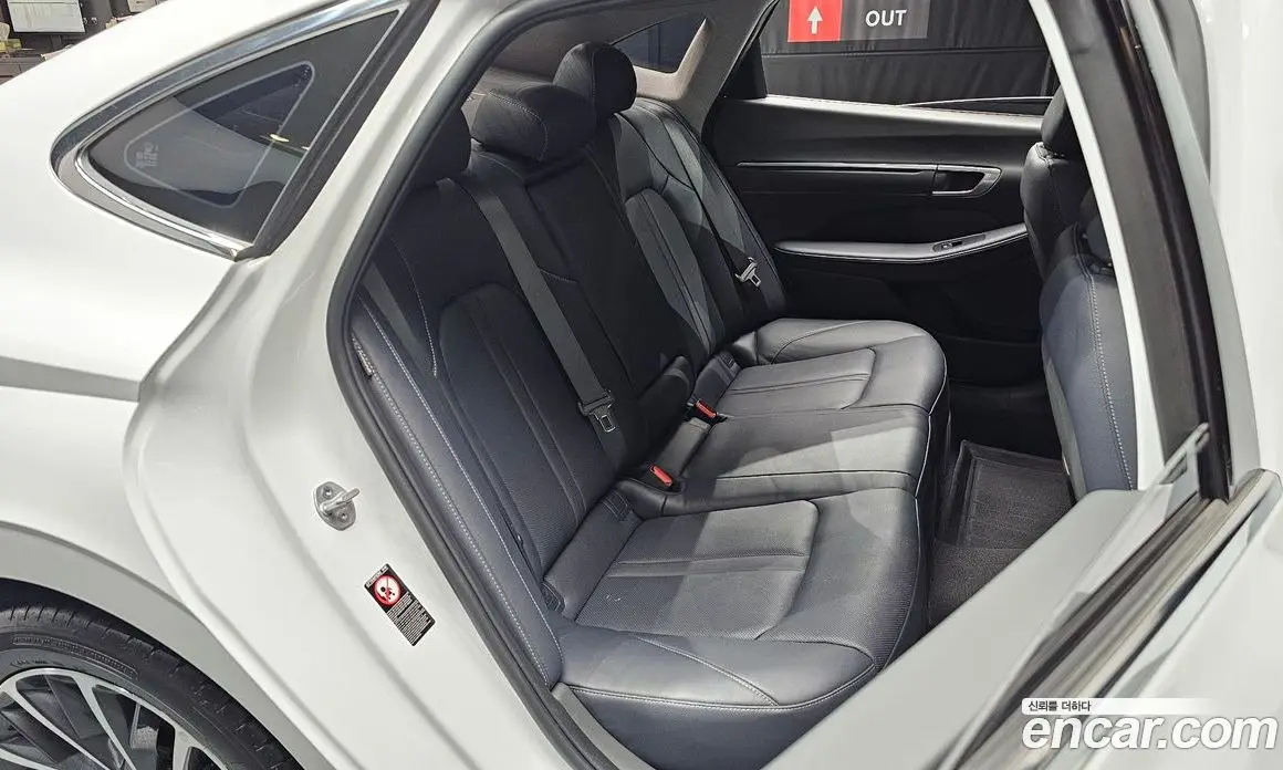 Hyundai Sonata 2022 1.6 автомат (гидро), фото 11