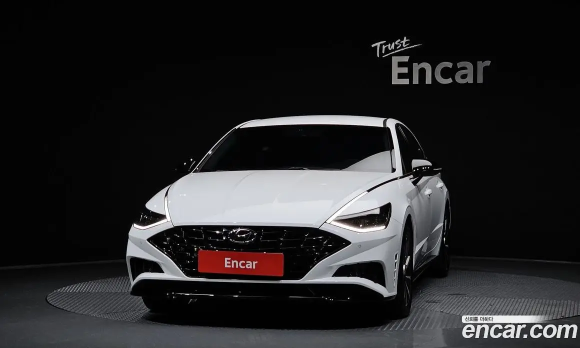 Hyundai Sonata 2022 1.6 автомат (гидро), фото 3