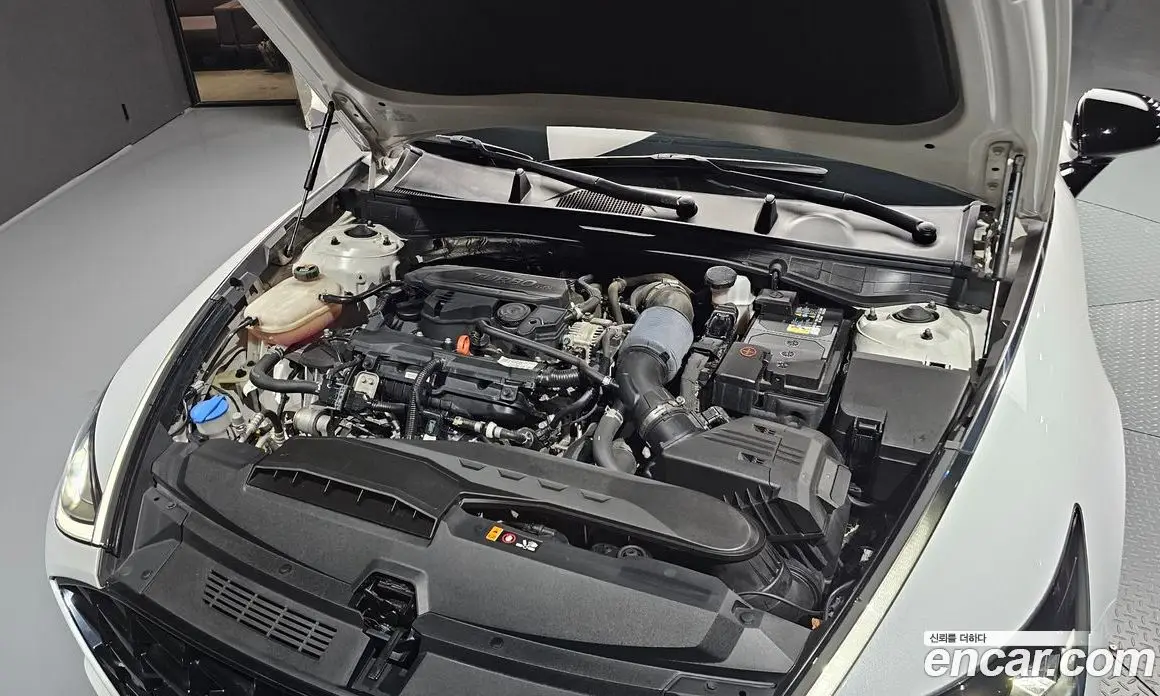 Hyundai Sonata 2022 1.6 автомат (гидро), фото 6