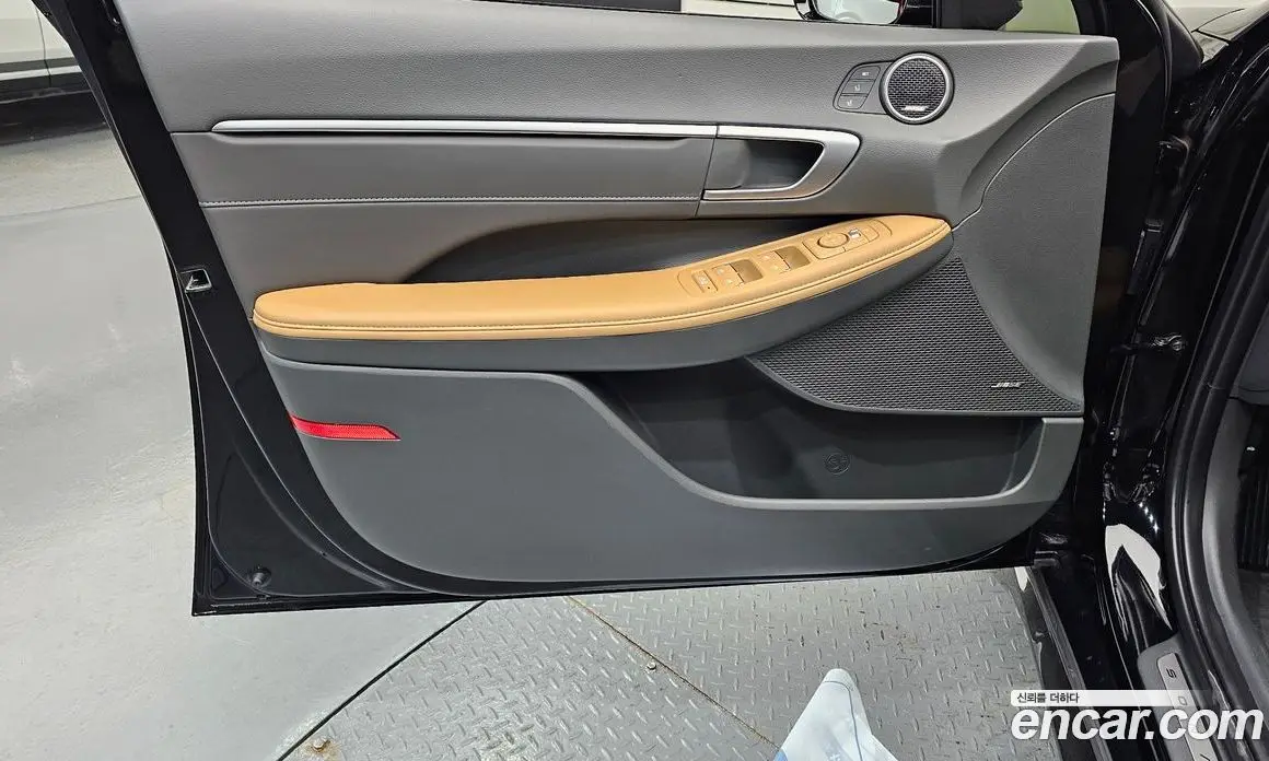 Hyundai Sonata 2023 2.0 автомат (гидро), фото 13