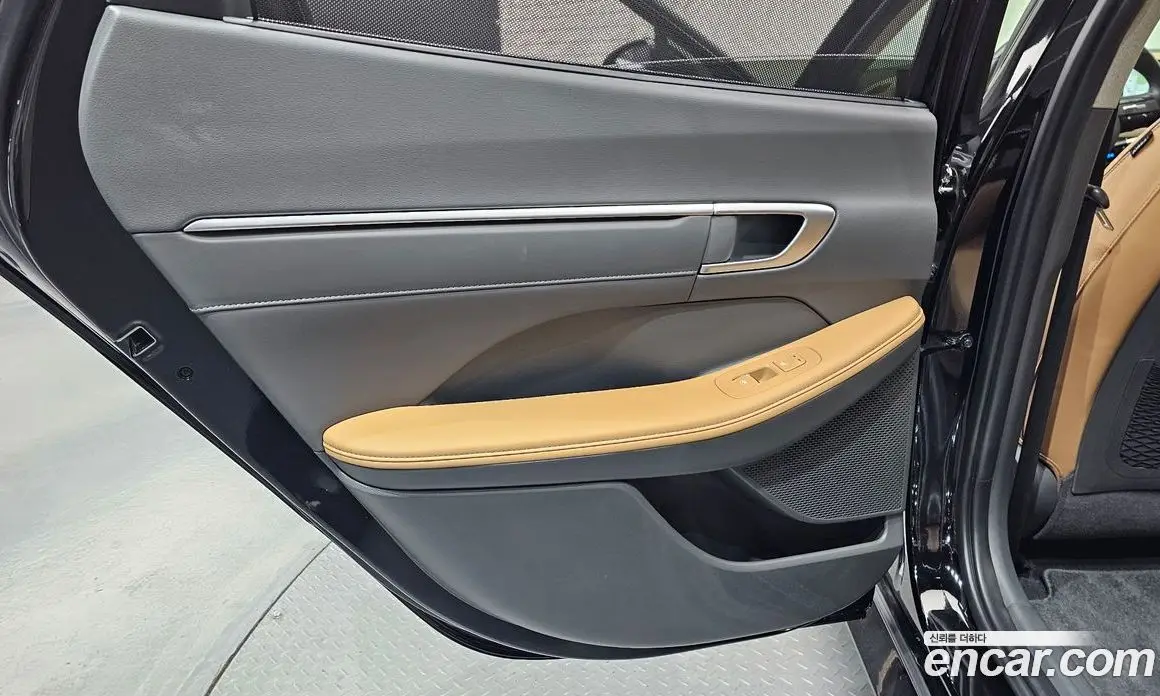 Hyundai Sonata 2023 2.0 автомат (гидро), фото 14