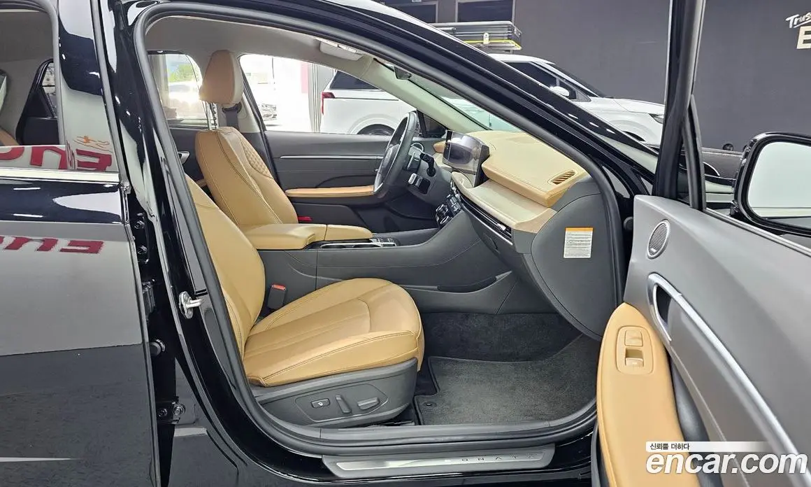 Hyundai Sonata 2023 2.0 автомат (гидро), фото 16