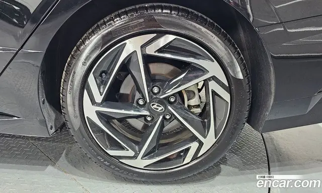 Hyundai Sonata 2023 2.0 автомат (гидро), миниатюра 4