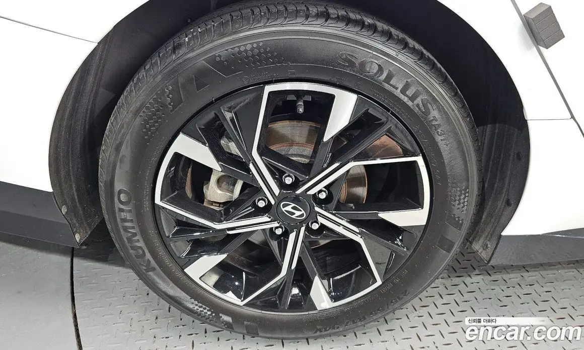 Hyundai Sonata 2024 2.0 автомат (гидро), фото 5