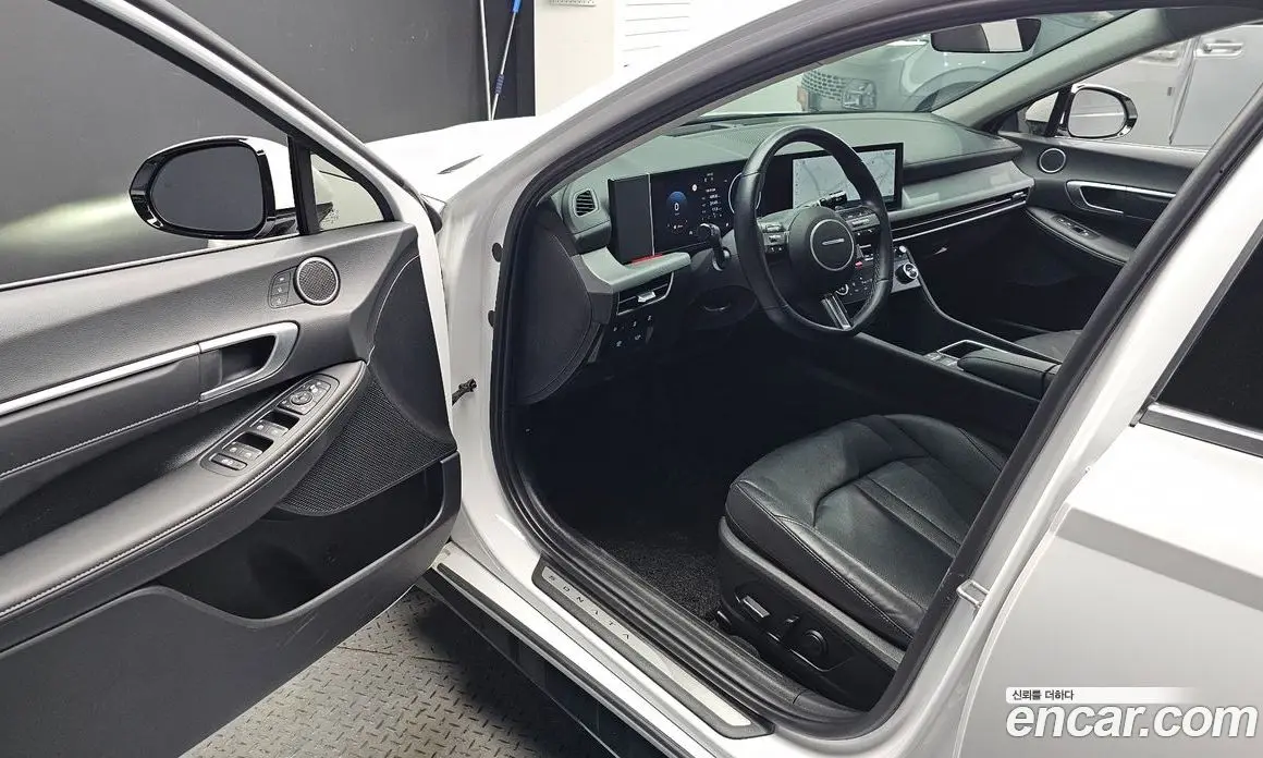 Hyundai Sonata 2024 2.0 автомат (гидро), фото 10