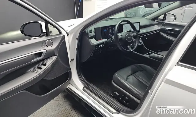 Hyundai Sonata 2024 2.0 автомат (гидро), миниатюра 10