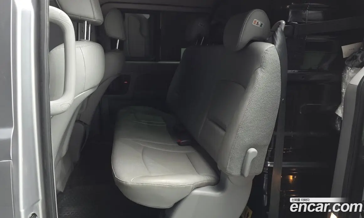 Hyundai Starex 2021 2.5 автомат (гидро), фото 11