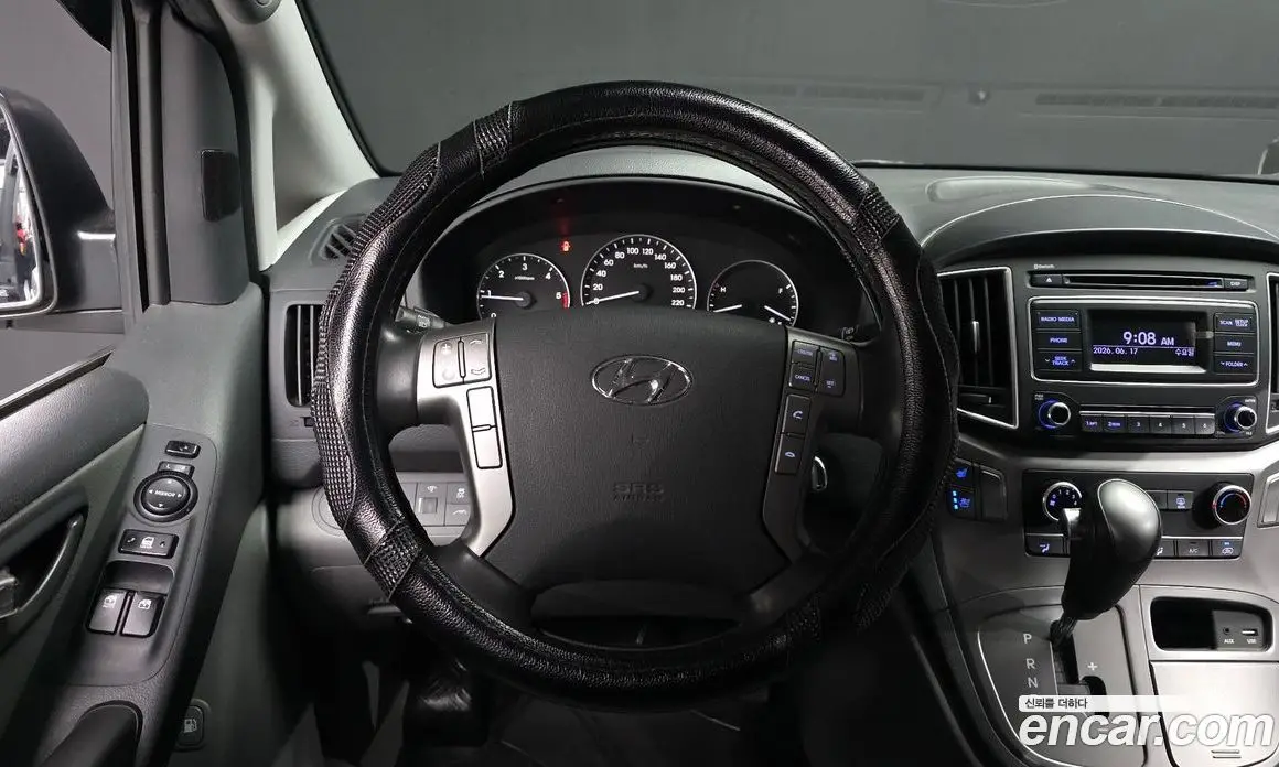 Hyundai Starex 2021 2.5 автомат (гидро), фото 14