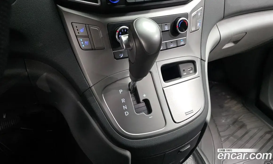 Hyundai Starex 2021 2.5 автомат (гидро), фото 9