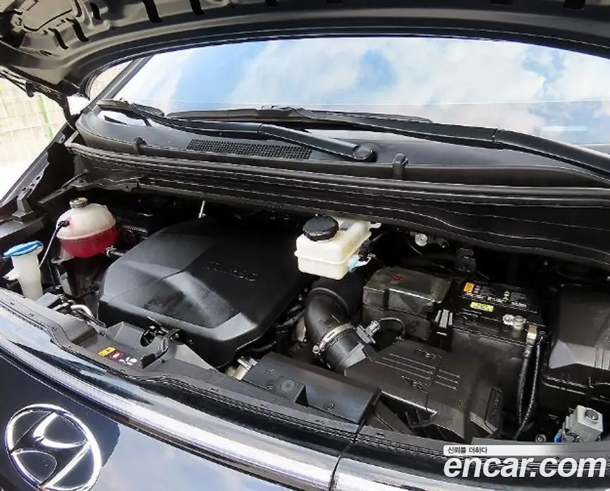 Hyundai Staria 2022 2.2 автомат (гидро), фото 6