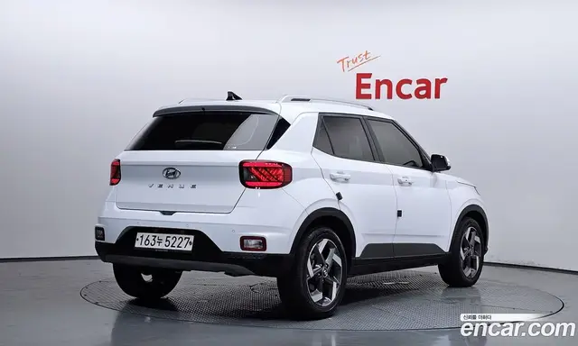 Hyundai Venue 2020 1.6 автомат (гидро), миниатюра 2