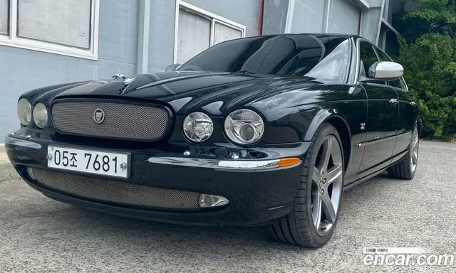 Jaguar XJ 2005 4.2 автомат (гидро), миниатюра 1 Jaguar XJ 2005 4.2 автомат (гидро), миниатюра 1