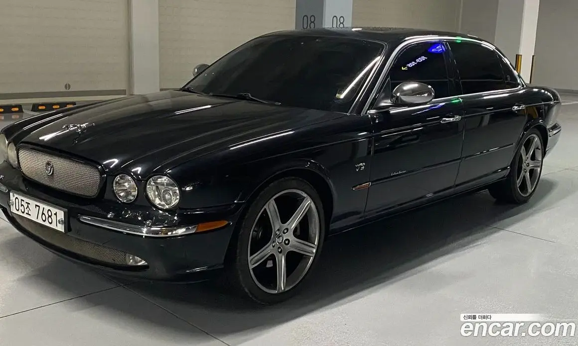 Jaguar XJ 2005 4.2 автомат (гидро), фото 3 Jaguar XJ 2005 4.2 автомат (гидро), фото 3